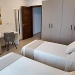 Skyline Modern 公寓 梅利哈