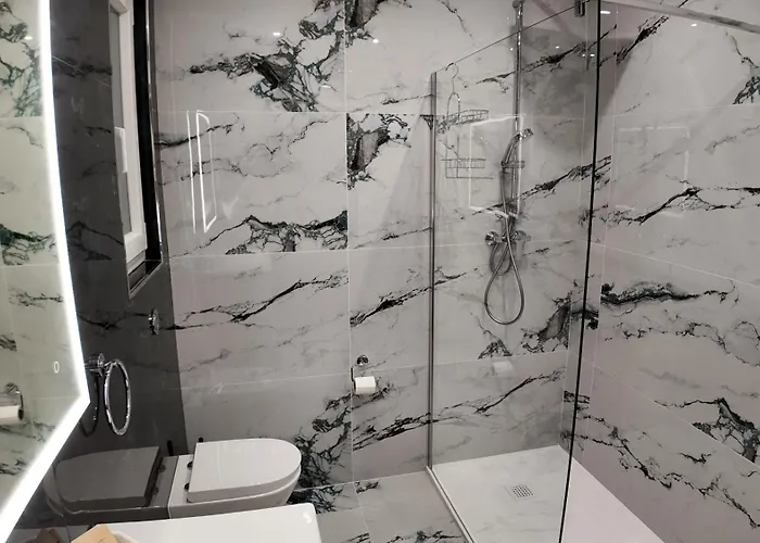 Skyline Modern 公寓 *